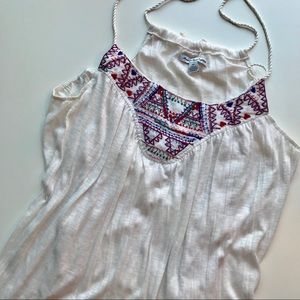 EUC! American Eagle embroidered tank top sz small